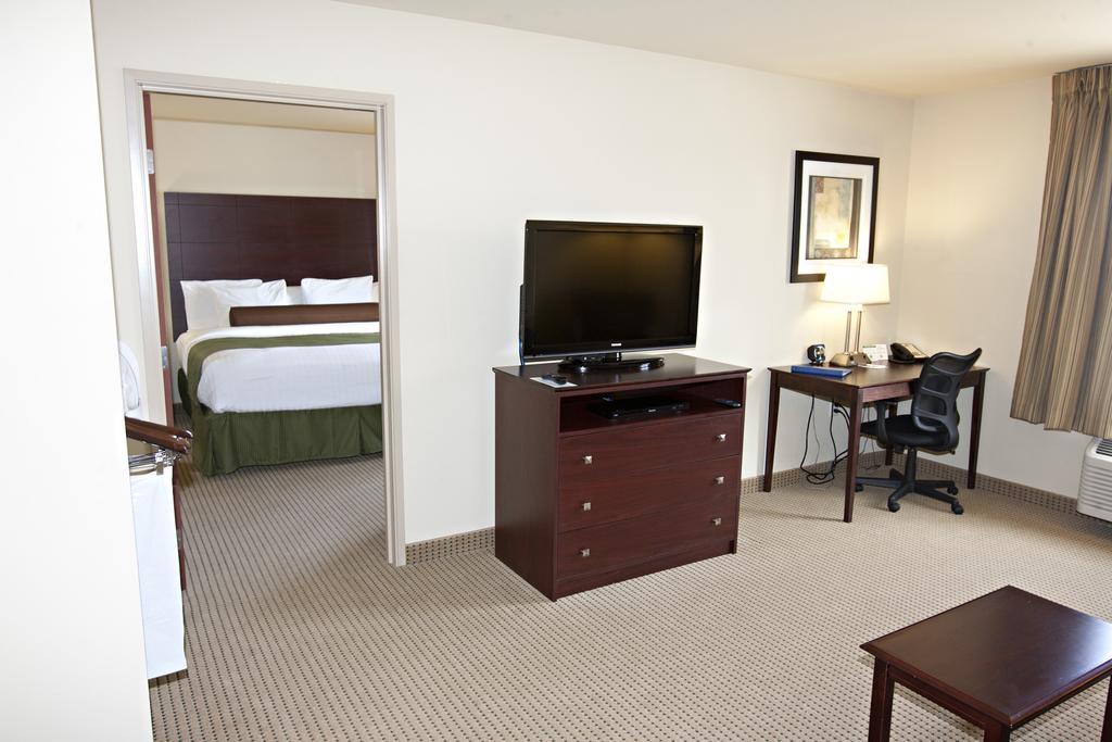 Cobblestone Inn & Suites - Langdon Exterior photo