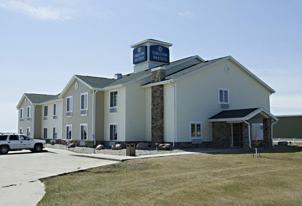 Cobblestone Inn & Suites - Langdon Exterior photo